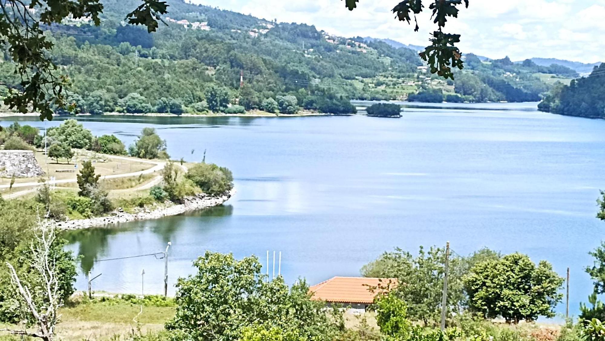 Вилла Casa Entre Rios Alpendurada Экстерьер фото